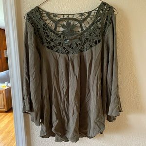 Wide sleeve Green Top